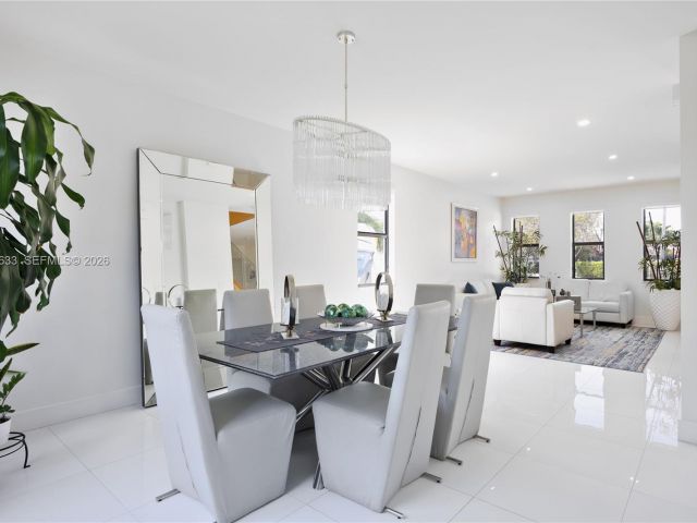 Продажа дома по адресу 2981 SW 149th Ave - фото 7531697