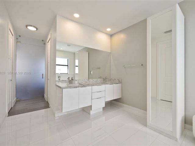 Продажа дома по адресу 2981 SW 149th Ave - фото 7531709