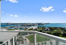 Квартира #1703