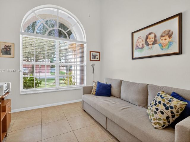 Продажа дома по адресу 1845 NW 139th Ter - фото 7535228