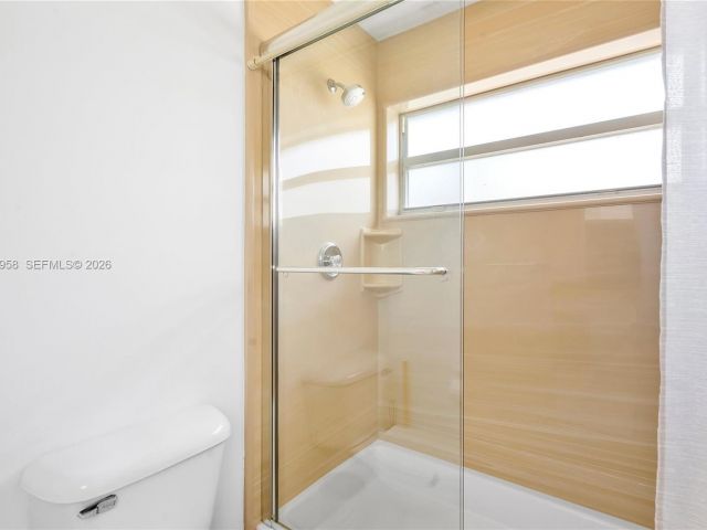 Продажа дома по адресу 15462 NW 14th Ct - фото 7535766