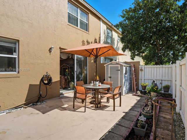 Продажа дома по адресу 15462 NW 14th Ct - фото 7535773