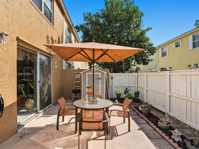 Продажа дома по адресу 15462 NW 14th Ct - фото 7535774