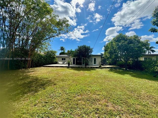 Дом в аренду по адресу 1351 SW 32nd St n/a - фото 7529972