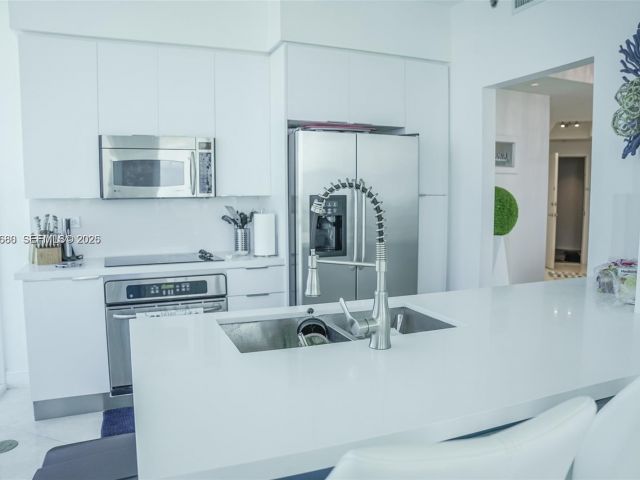 Продажа квартиры #1709 - фото 7530970