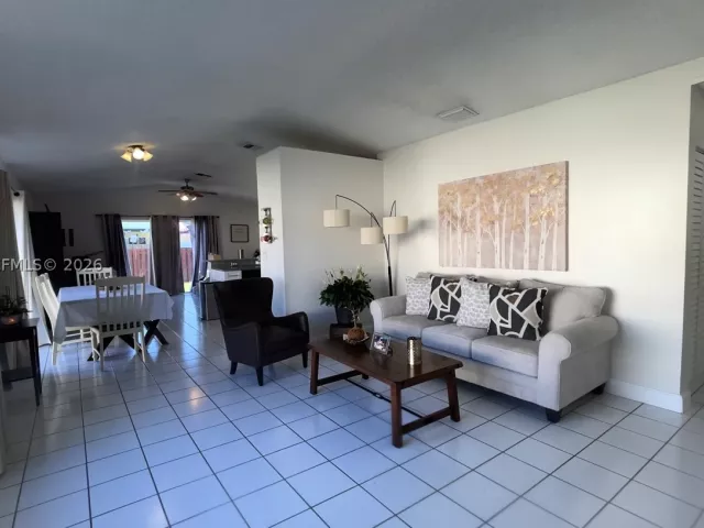 Продажа дома по адресу 14252 SW 175th Ter - фото 9274925