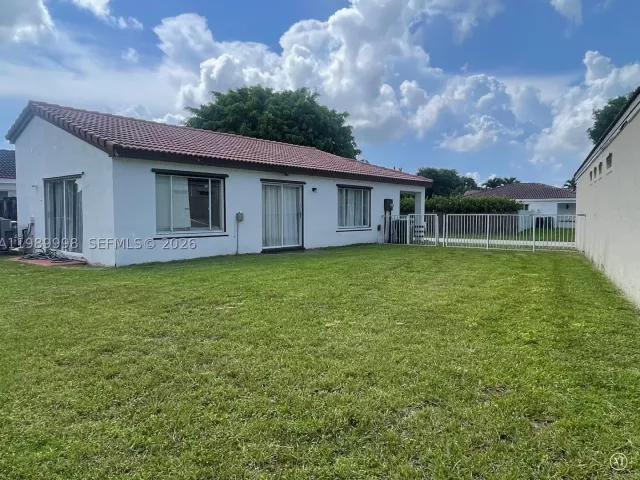 Продажа дома по адресу 14252 SW 175th Ter - фото 9274905