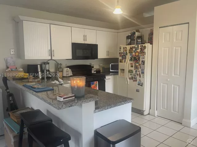 Продажа дома по адресу 14252 SW 175th Ter - фото 9274933