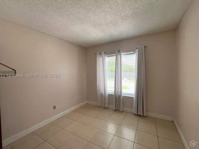 Продажа дома по адресу 14252 SW 175th Ter - фото 9274940