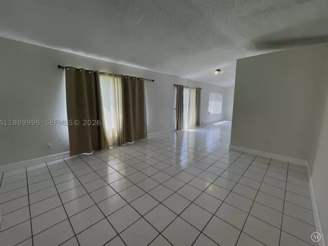 Продажа дома по адресу 14252 SW 175th Ter - фото 9274941