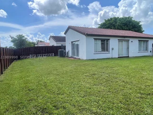 Продажа дома по адресу 14252 SW 175th Ter - фото 9274951
