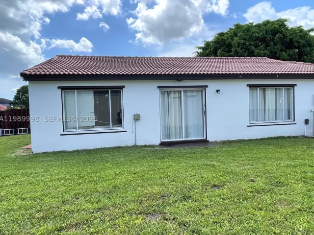 Продажа дома по адресу 14252 SW 175th Ter - фото 9274907