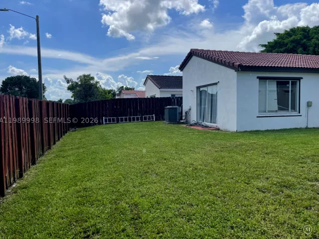 Продажа дома по адресу 14252 SW 175th Ter - фото 9274954