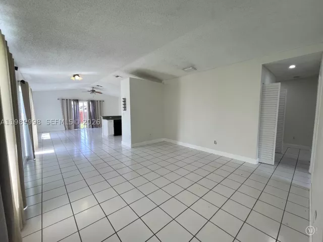Продажа дома по адресу 14252 SW 175th Ter - фото 9274910