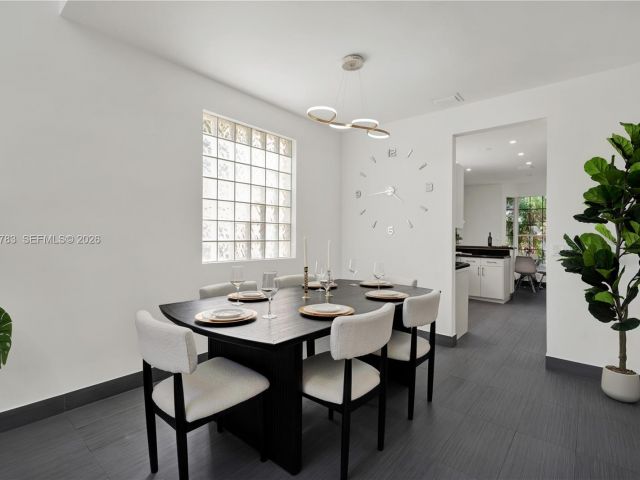 Продажа дома по адресу 1251 Hayes St - фото 7529868