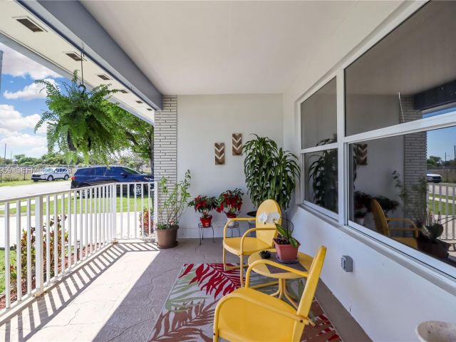 Продажа дома по адресу 10941 SW 180th St - фото 7529773