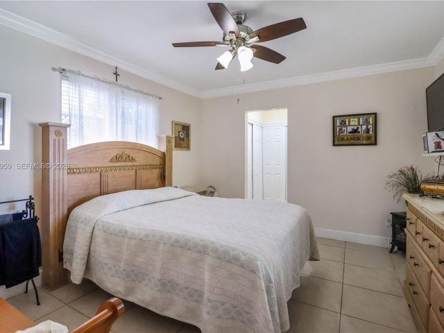 Продажа дома по адресу 10941 SW 180th St - фото 7529783