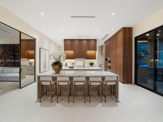 Продажа дома по адресу 5545 SW 81st Ter - фото 7530396