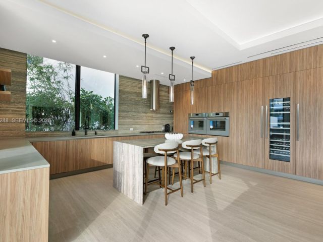 Дом в аренду по адресу 641 Flamingo Dr 0 - фото 7529615