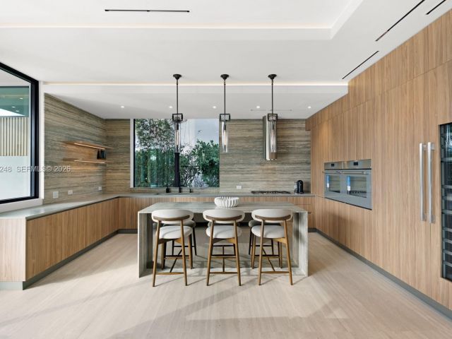 Дом в аренду по адресу 641 Flamingo Dr 0 - фото 7529616