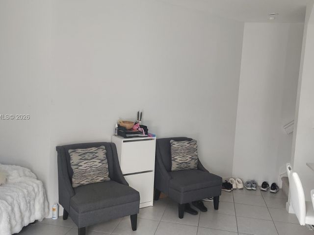 Продажа дома по адресу 23074 SW 128th Pl - фото 7530399