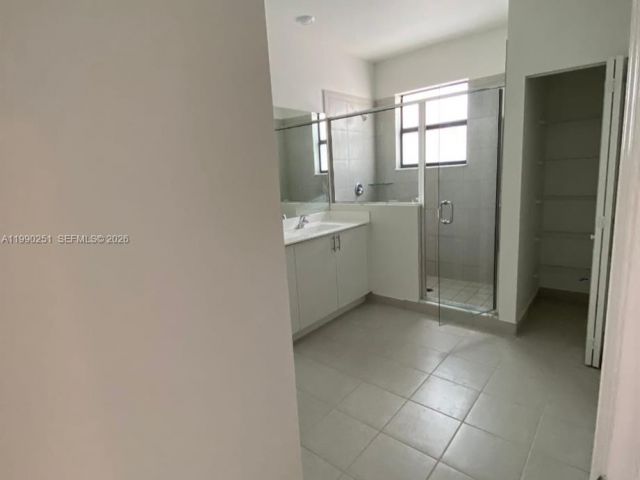 Продажа дома по адресу 23074 SW 128th Pl - фото 7530402