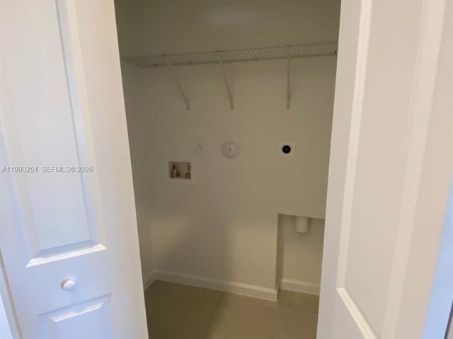 Продажа дома по адресу 23074 SW 128th Pl - фото 7530408