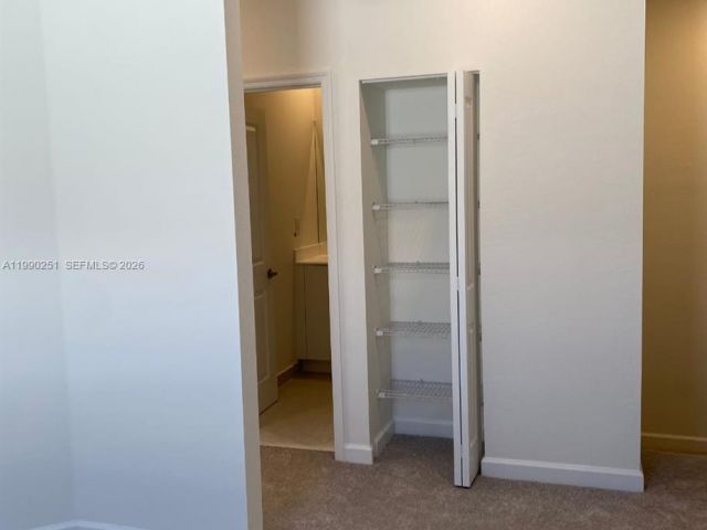 Продажа дома по адресу 23074 SW 128th Pl - фото 7530409