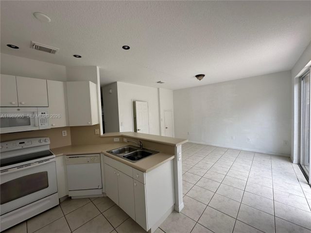 Продажа дома по адресу 16602 SW 78th Ter - фото 7530433