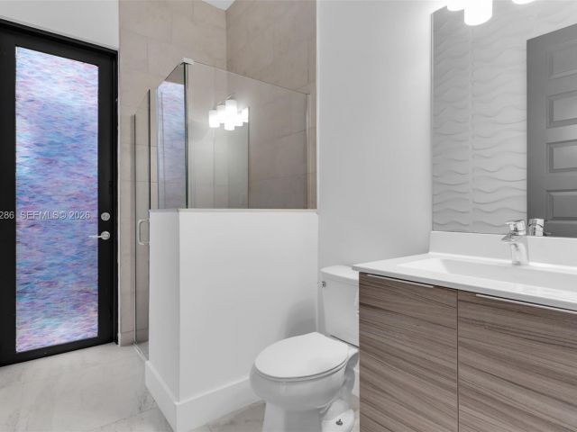 Продажа дома по адресу 16058 SW 136th Way - фото 7530904