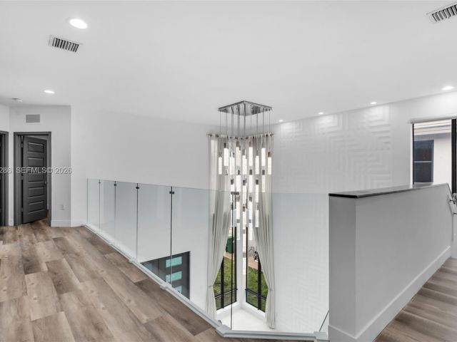 Продажа дома по адресу 16058 SW 136th Way - фото 7530905