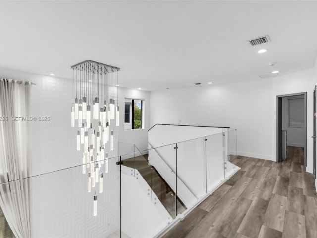 Продажа дома по адресу 16058 SW 136th Way - фото 7530909