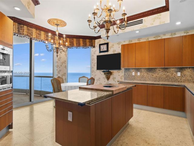 Продажа квартиры #1604 - фото 7532182