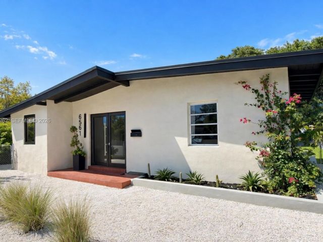 Продажа дома по адресу 6561 SW 34th St - фото 7530881