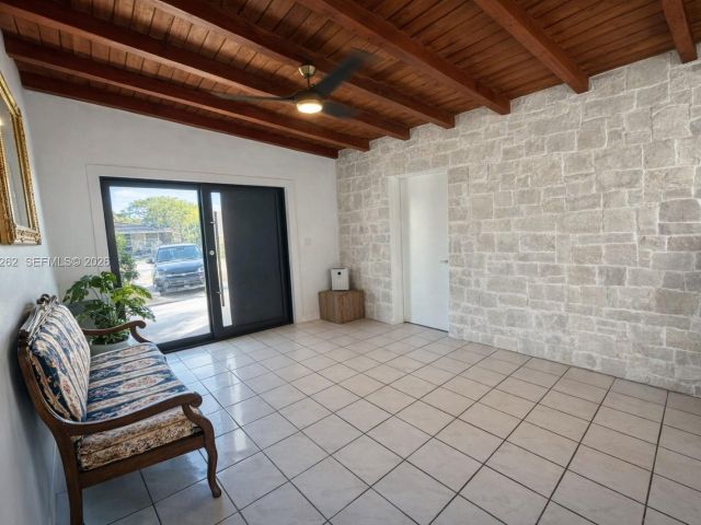 Продажа дома по адресу 6561 SW 34th St - фото 7530882