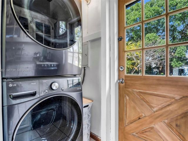 Продажа дома по адресу 6561 SW 34th St - фото 7530888