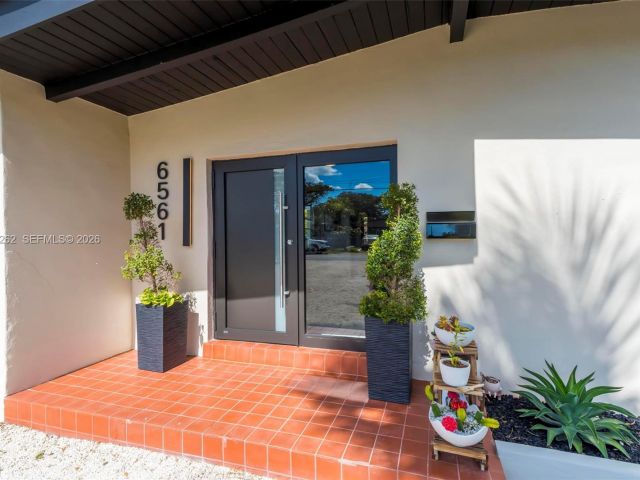 Продажа дома по адресу 6561 SW 34th St - фото 7530889