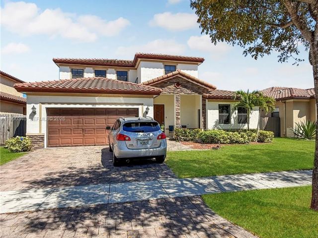 Дом в аренду по адресу 709 SE 35th Ave 709 - фото 7530854