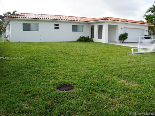 Дом в аренду по адресу 3406 NE 168th St 3406 - фото 7531188