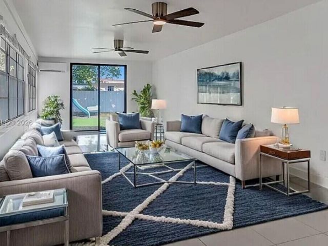 Продажа дома по адресу 775 81st St - фото 7530927