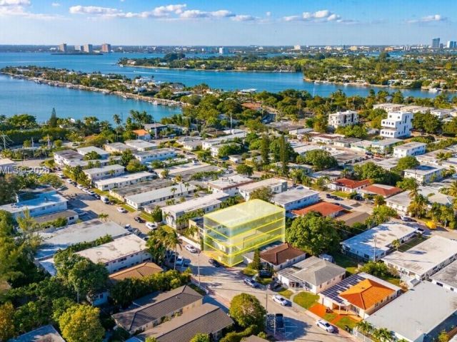 Продажа дома по адресу 775 81st St - фото 7530932