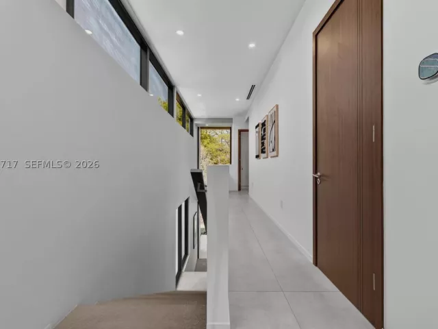 Продажа дома по адресу 234 SW 22nd Rd - фото 9385202
