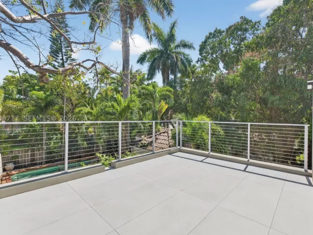 Продажа дома по адресу 234 SW 22nd Rd - фото 9385214