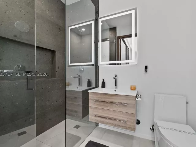 Продажа дома по адресу 234 SW 22nd Rd - фото 9385221