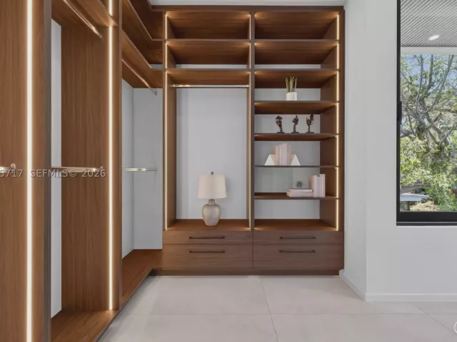 Продажа дома по адресу 234 SW 22nd Rd - фото 9385224