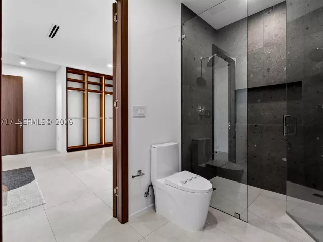 Продажа дома по адресу 234 SW 22nd Rd - фото 9385228