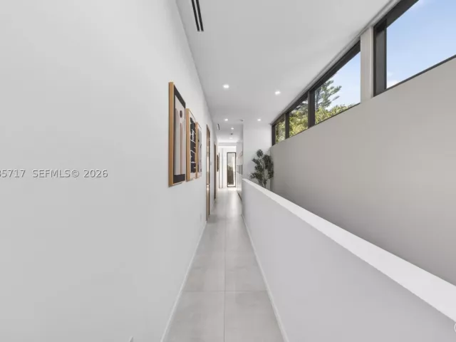 Продажа дома по адресу 234 SW 22nd Rd - фото 9385231
