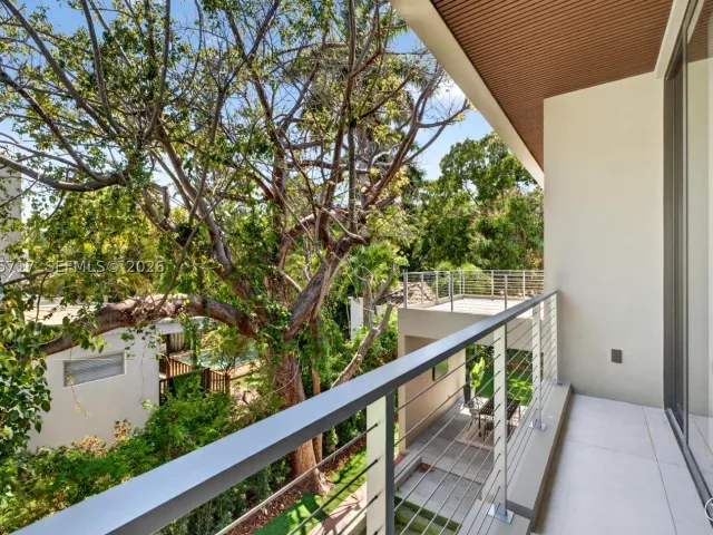 Продажа дома по адресу 234 SW 22nd Rd - фото 9385234