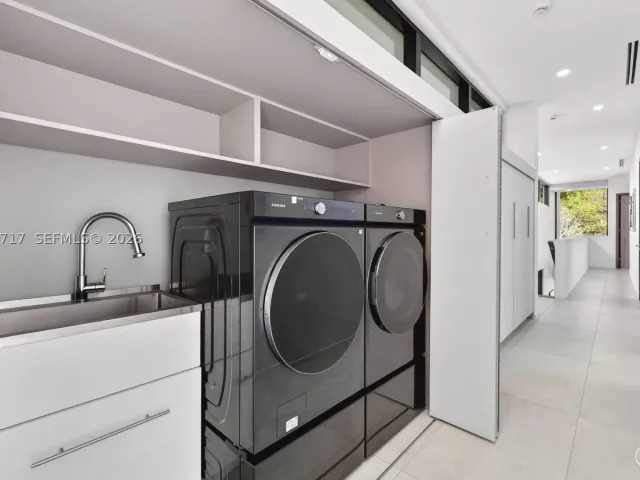 Продажа дома по адресу 234 SW 22nd Rd - фото 9385236