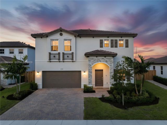 Дом в аренду по адресу 2333 SE 28th Ct - фото 7531229